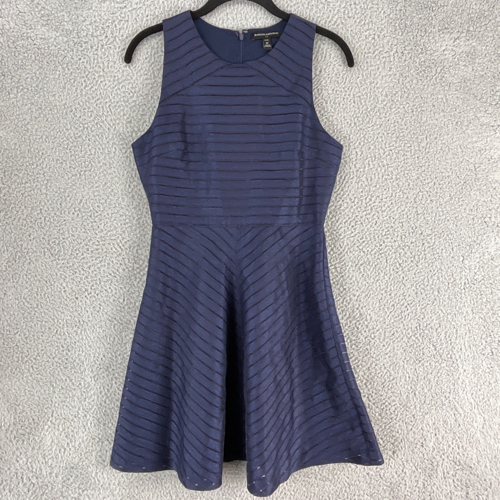 Banana Republic Fit & Flare Dress Women 2P Navy Excellent Textured Stripe Skater